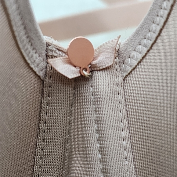 Elomi Women's Smooth Removable Straps Underwired Bra Sahara- 40I - Picture 2 of 8